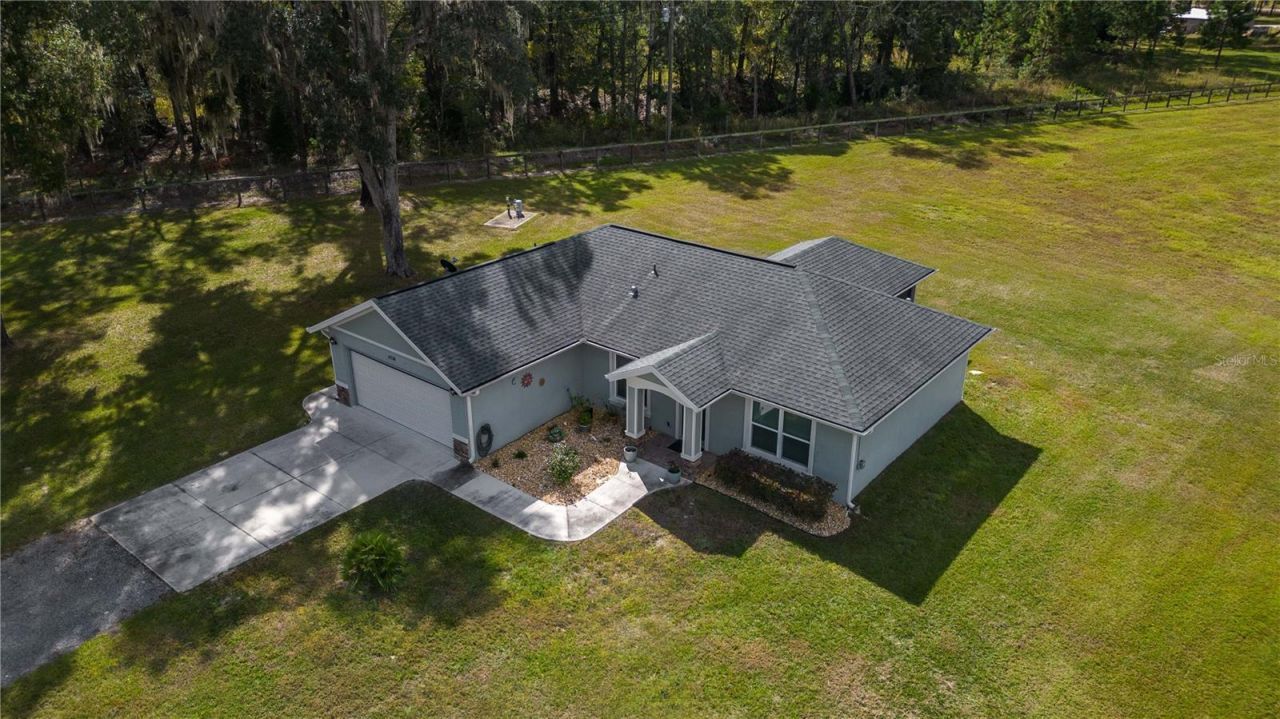 6140 NW 145th Avenue Road, Morriston, FL 32668 Photo