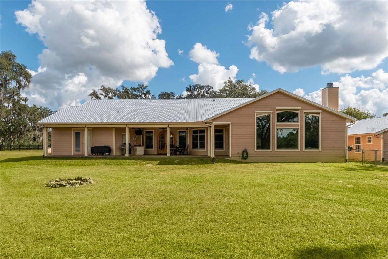 6140 NW 145th Avenue Road, Morriston, FL 32668 Photo