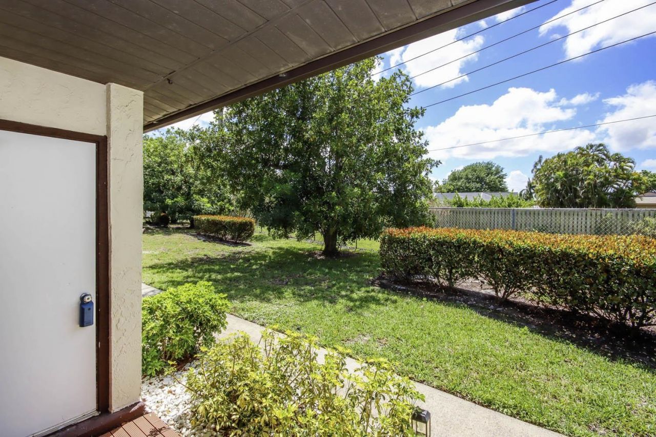 8849 Somerset Blvd, Fort Myers, FL 33919 Photo