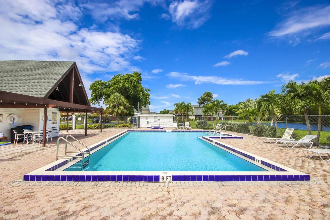 8849 Somerset Blvd, Fort Myers, FL 33919 Photo