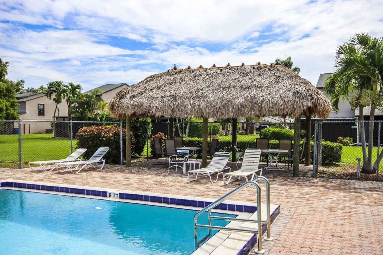 8849 Somerset Blvd, Fort Myers, FL 33919 Photo