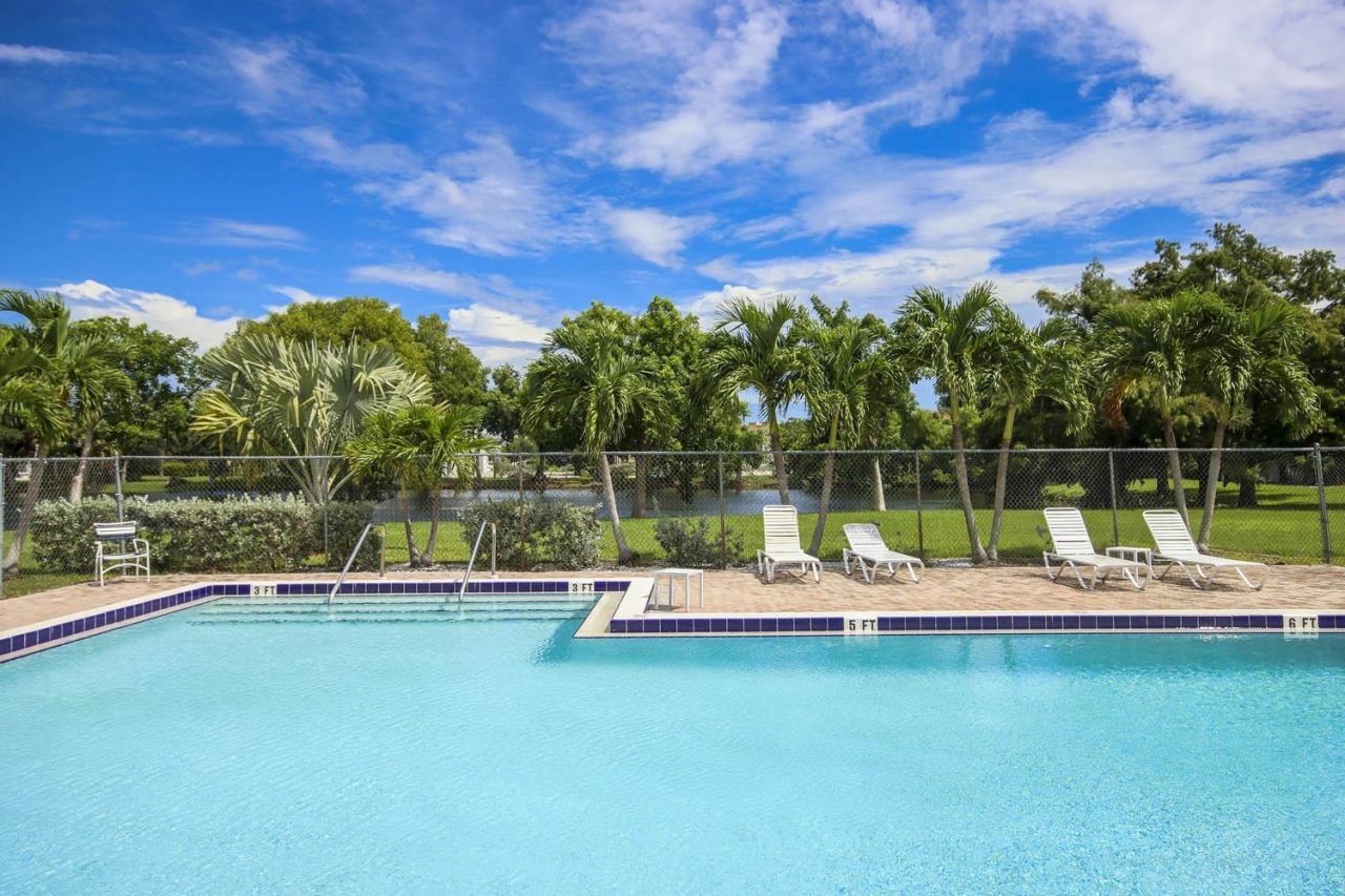 8849 Somerset Blvd, Fort Myers, FL 33919 Photo