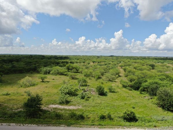 TRACT 2 County Rd 207, Hobson, TX 78117