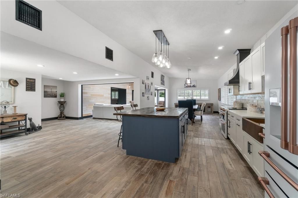 544 Bayside Dr, Fort Myers, FL 33919 Photo
