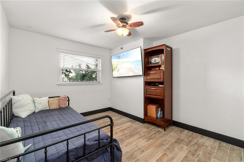 544 Bayside Dr, Fort Myers, FL 33919 Photo