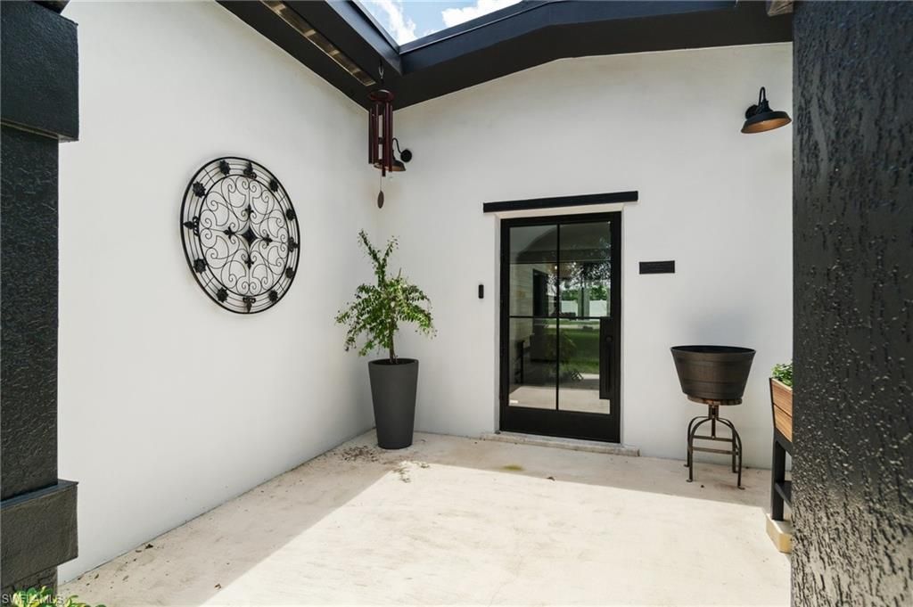 544 Bayside Dr, Fort Myers, FL 33919 Photo