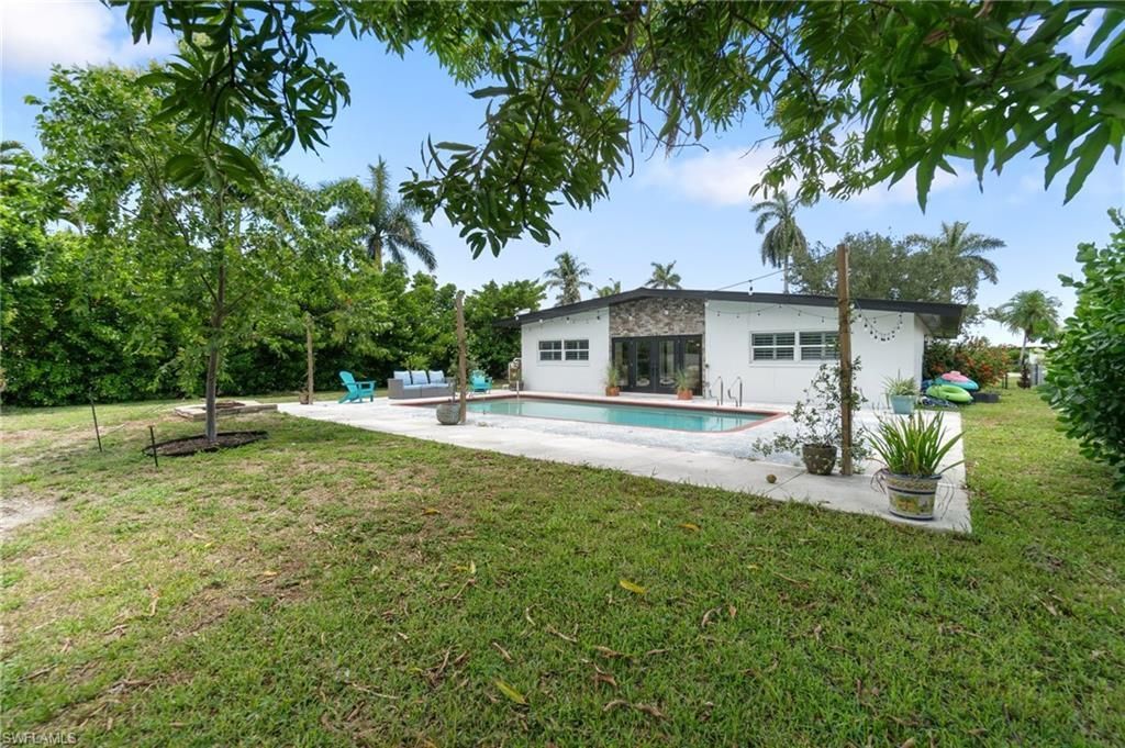 544 Bayside Dr, Fort Myers, FL 33919 Photo