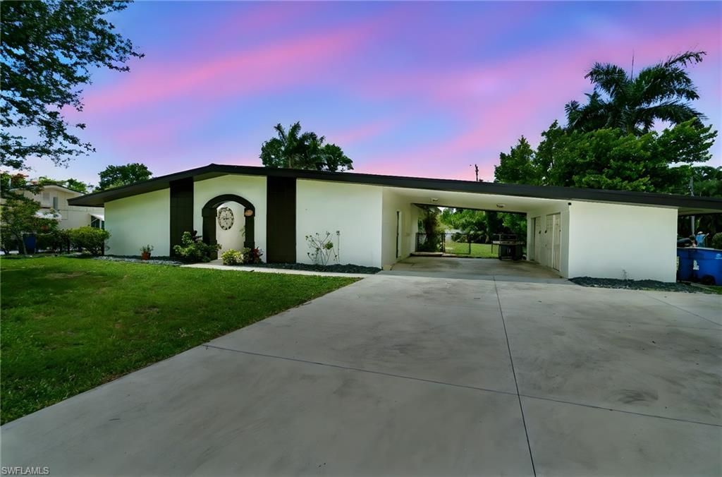 544 Bayside Dr, Fort Myers, FL 33919 Photo
