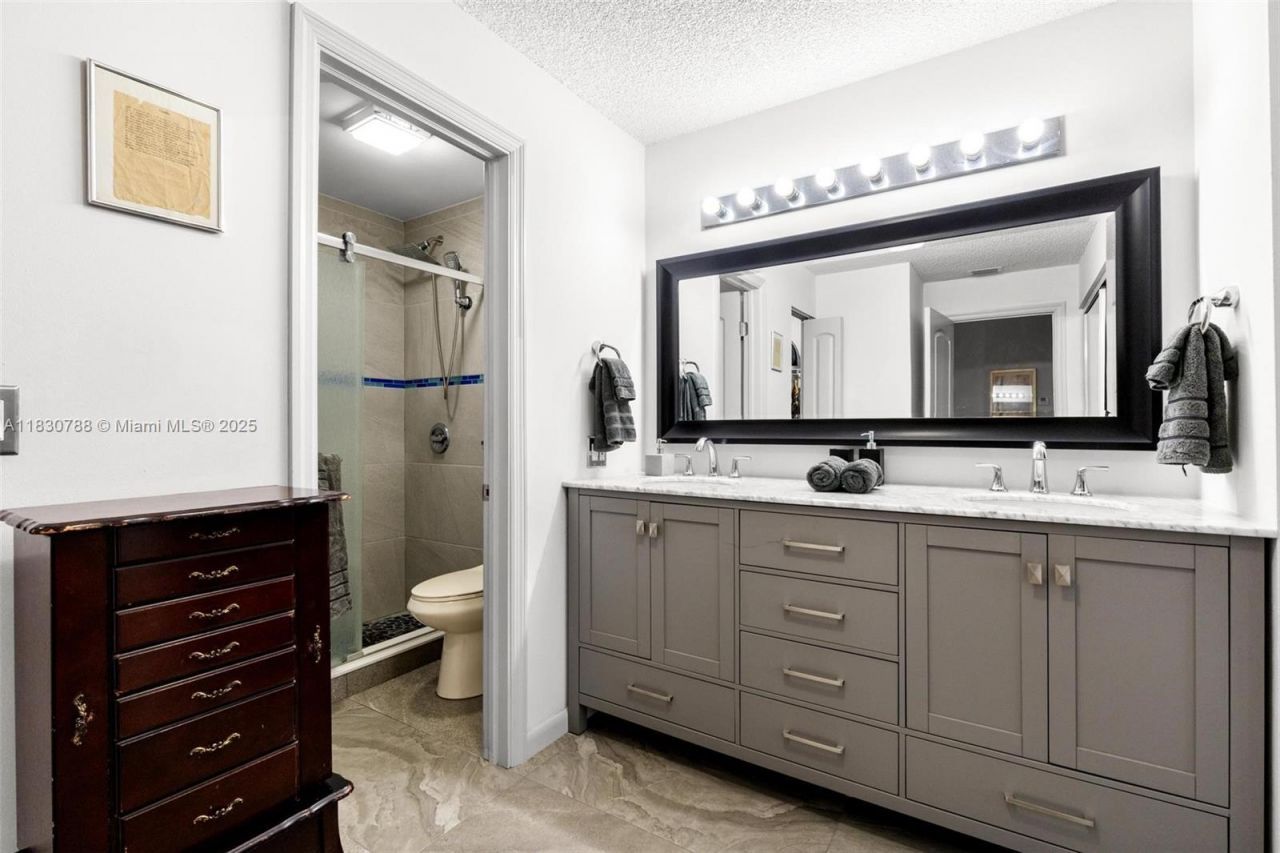 21133 SW 85th Ave, Unit 404, Cutler Bay, FL 33189 Photo