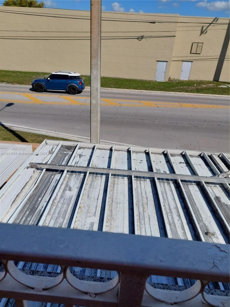 2403 W 76th St, Unit 203, Hialeah, FL 33016 Photo