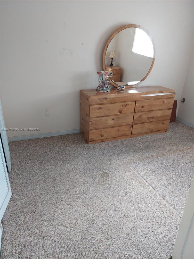 2403 W 76th St, Unit 203, Hialeah, FL 33016 Photo