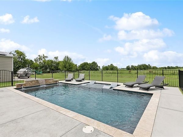 313 LUKE Drive, Des Allemands, LA 70030