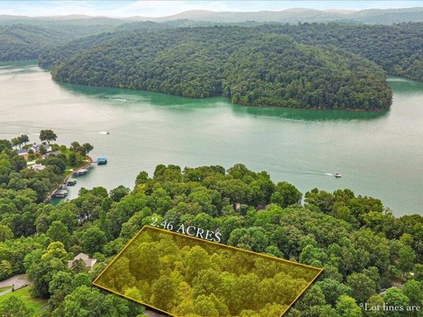 46, 47, 48 Bucks and Doe Lane, LaFollette, TN 37766