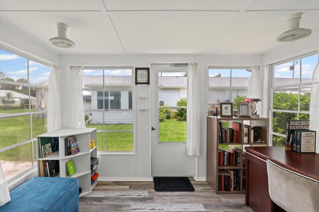 6016 Hibiscus Drive, Bradenton, FL 34207 Photo