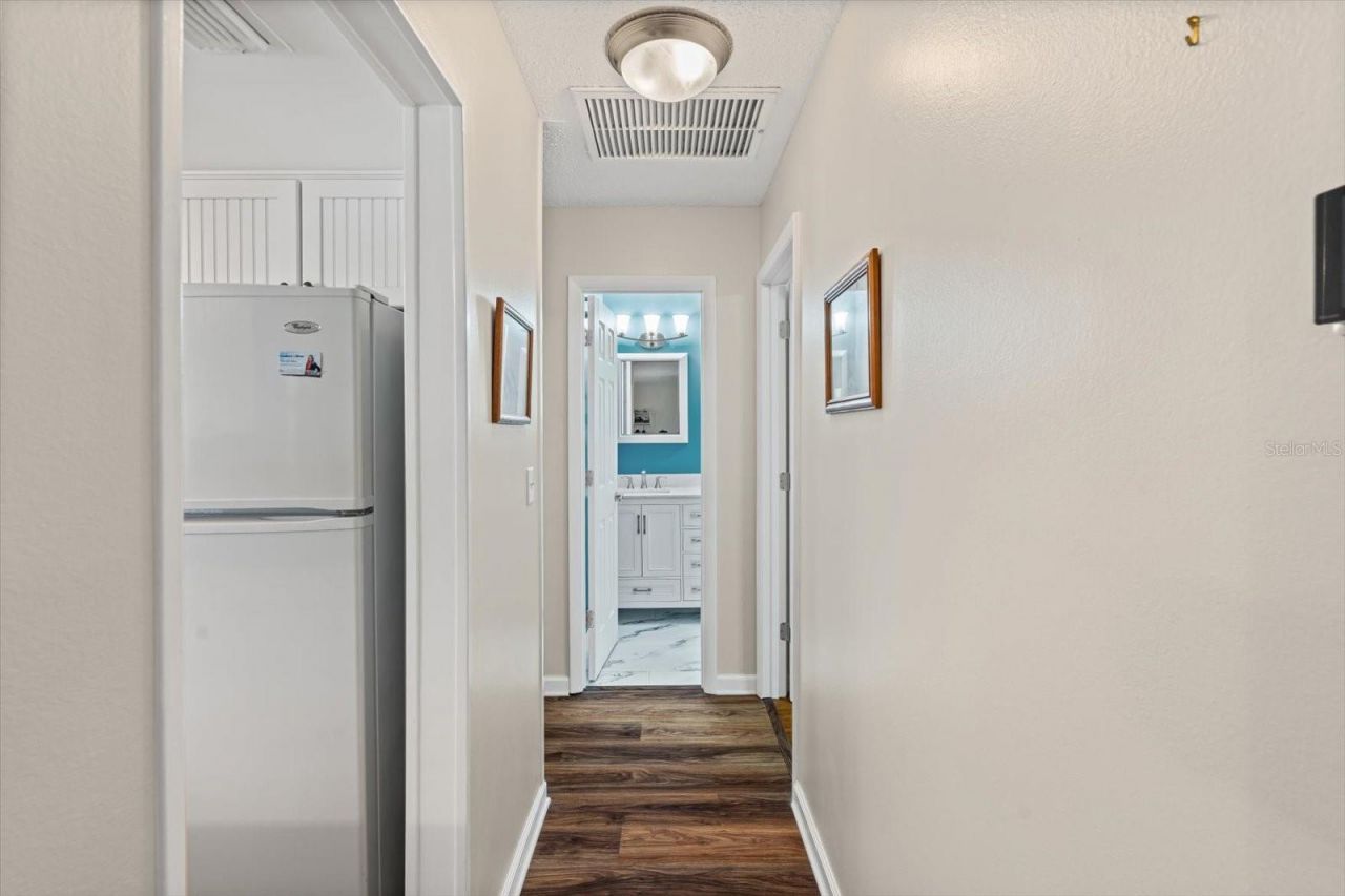 6016 Hibiscus Drive, Bradenton, FL 34207 Photo