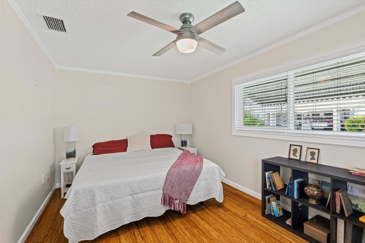 6016 Hibiscus Drive, Bradenton, FL 34207 Photo