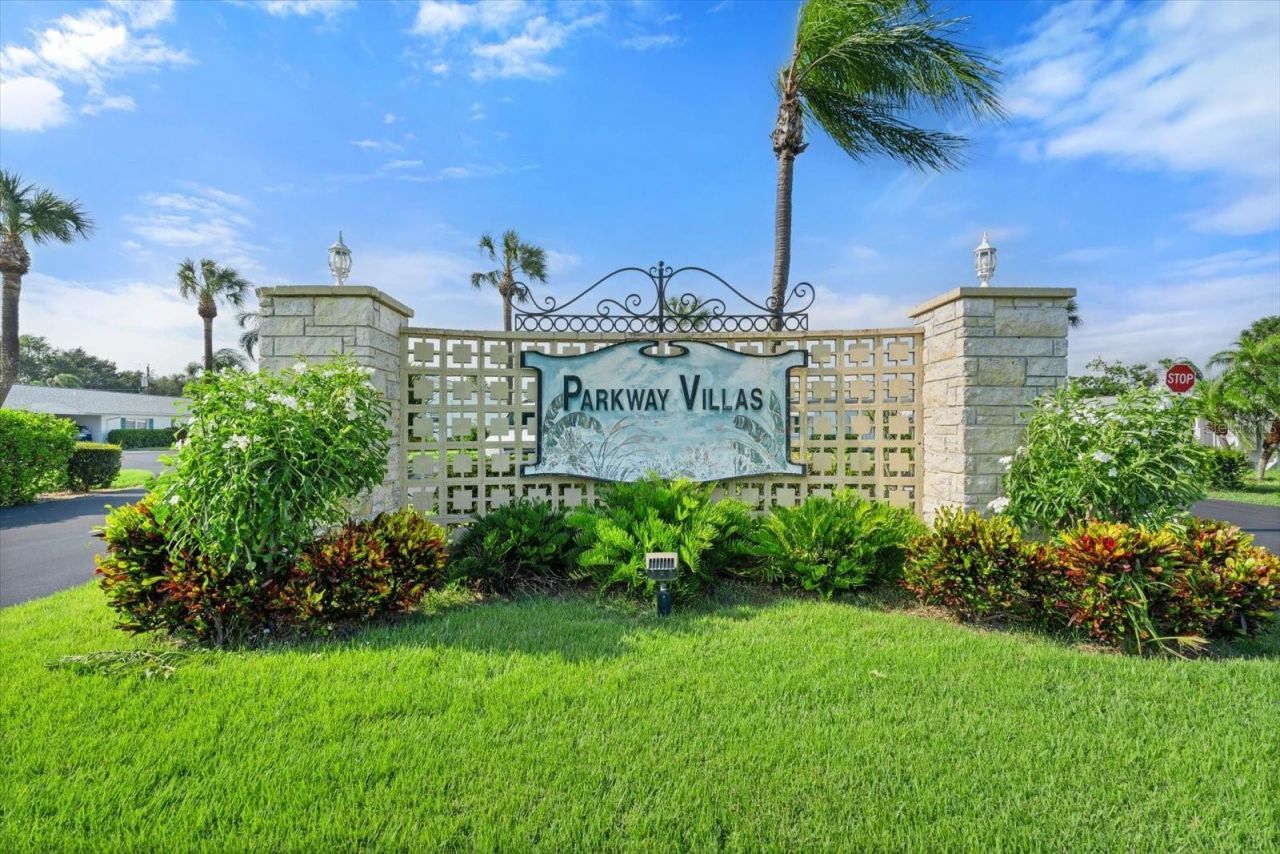 6016 Hibiscus Drive, Bradenton, FL 34207 Photo
