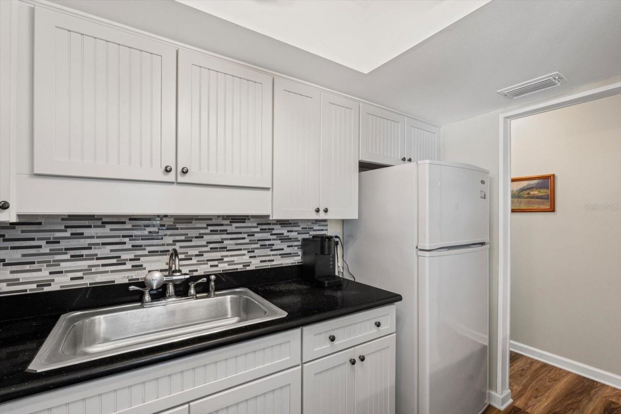 6016 Hibiscus Drive, Bradenton, FL 34207 Photo