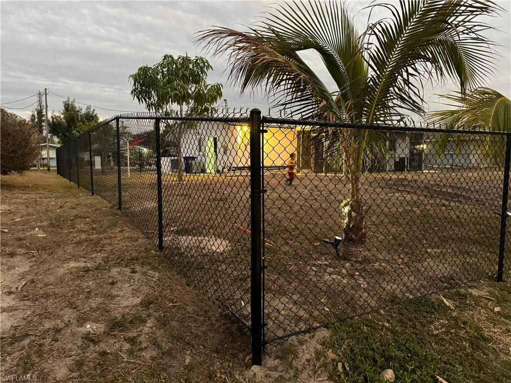 2231 Isle Of Pines Ave, Fort Myers, FL 33905 Photo