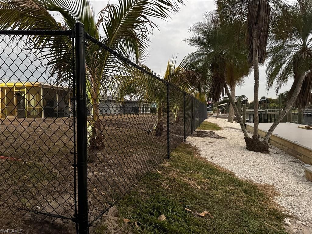 2231 Isle Of Pines Ave, Fort Myers, FL 33905 Photo