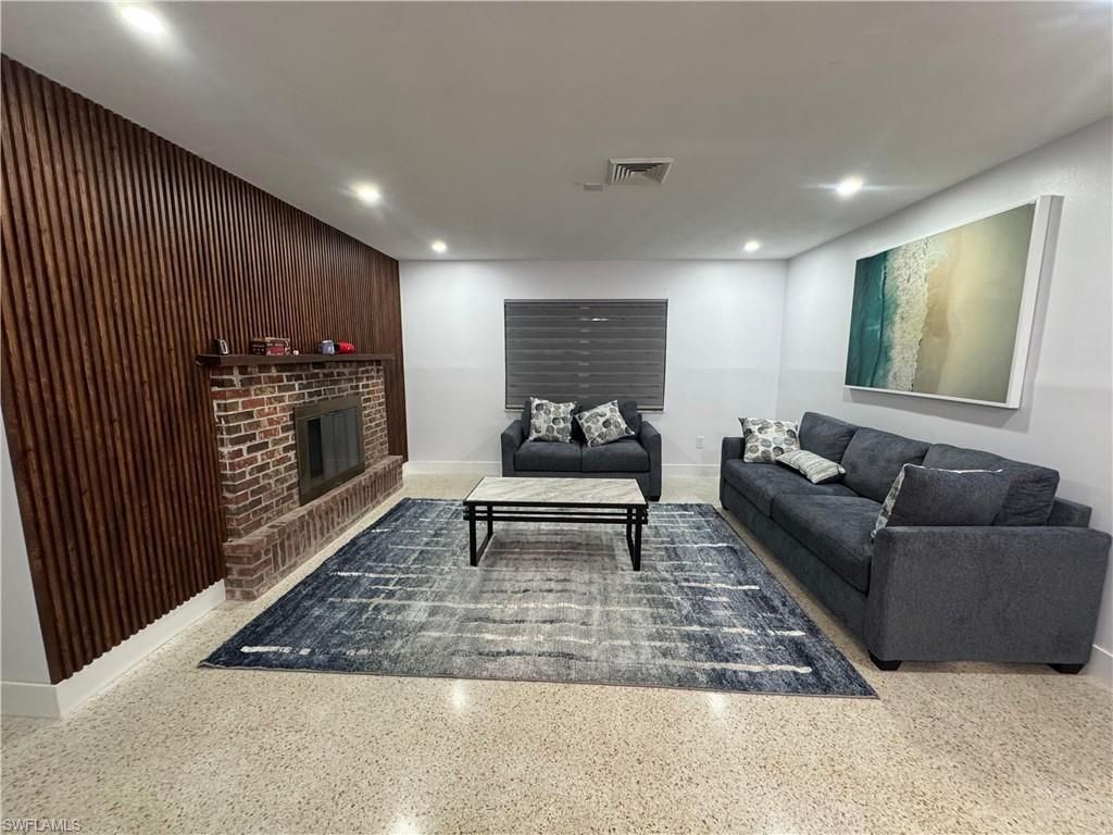2231 Isle Of Pines Ave, Fort Myers, FL 33905 Photo