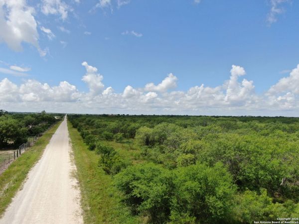 TRACT 4 County Rd 208, Hobson, TX 78117