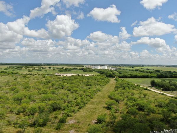 TRACT 5 County Rd 208, Hobson, TX 78117