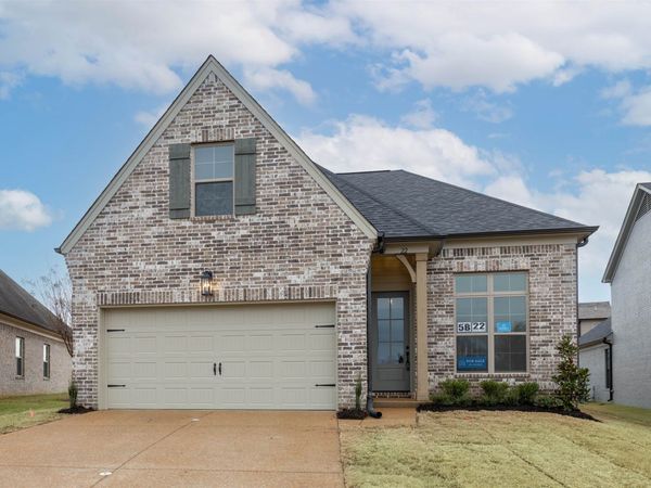22 DORAL LOOP, Oakland, TN 38060