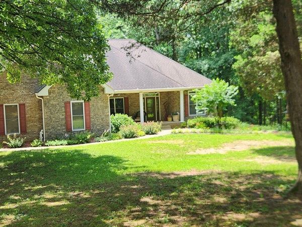 5125 Halifax Road, Scottsville, KY 42164
