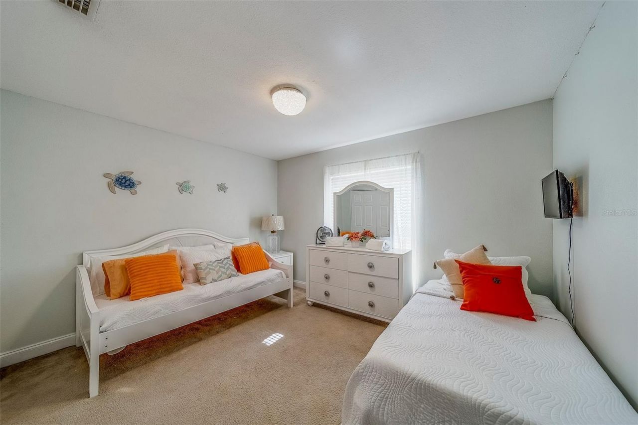 14414 91st Avenue, Seminole, FL 33776 Photo