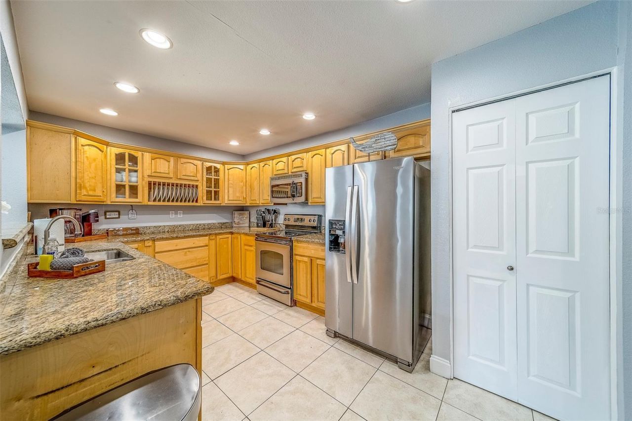 14414 91st Avenue, Seminole, FL 33776 Photo