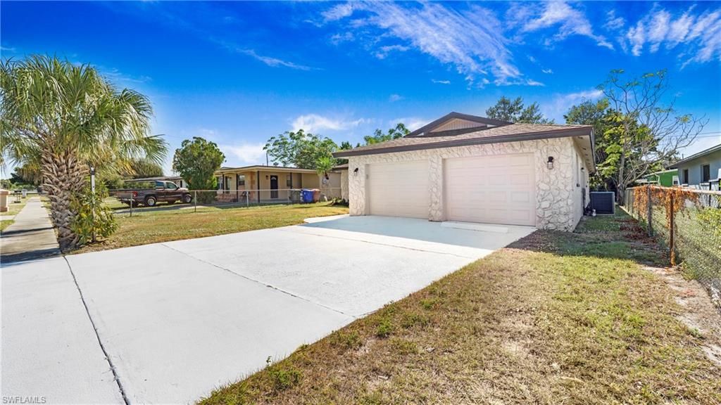 3148 Apache St, Fort Myers, FL 33916 Photo
