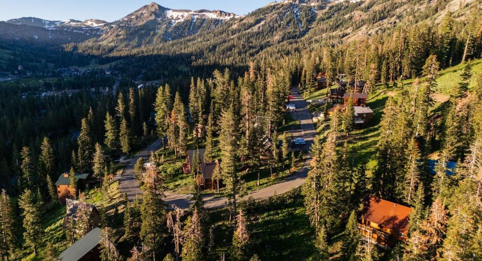 34011 Danburg Drive, Kirkwood, CA 95646 Photo