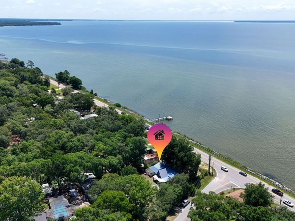 13636 St Highway 20, Niceville, FL 32578