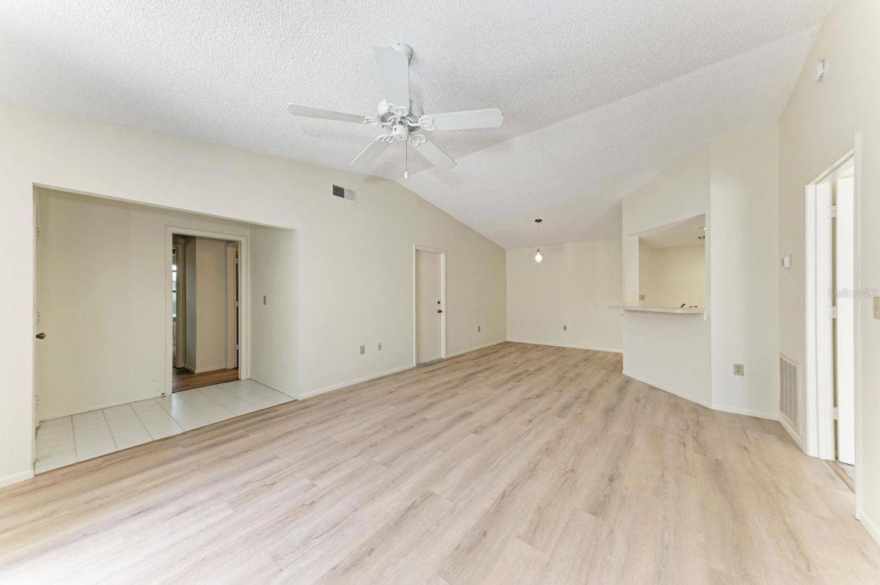 4154 Center Pointe Circle, Unit 57A, Sarasota, FL 34233 Photo