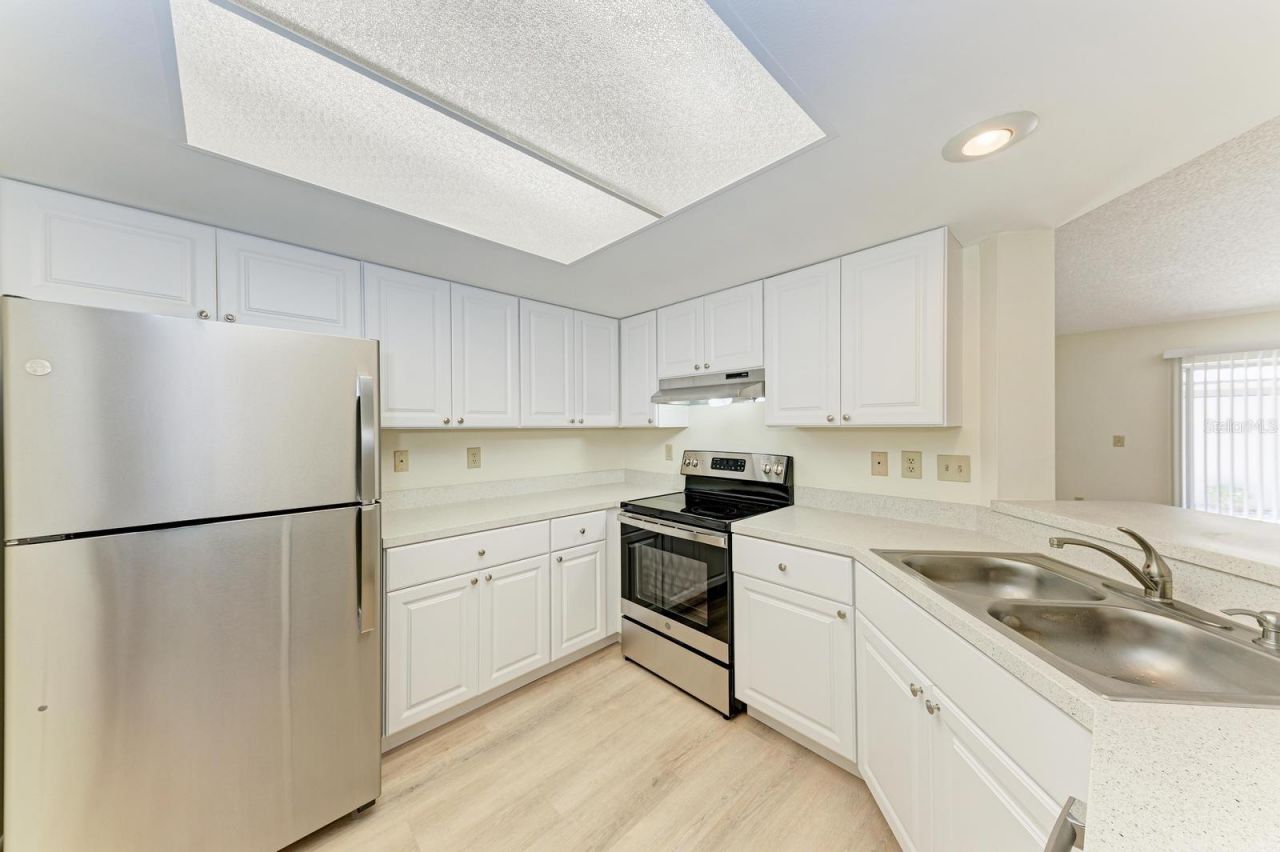 4154 Center Pointe Circle, Unit 57A, Sarasota, FL 34233 Photo