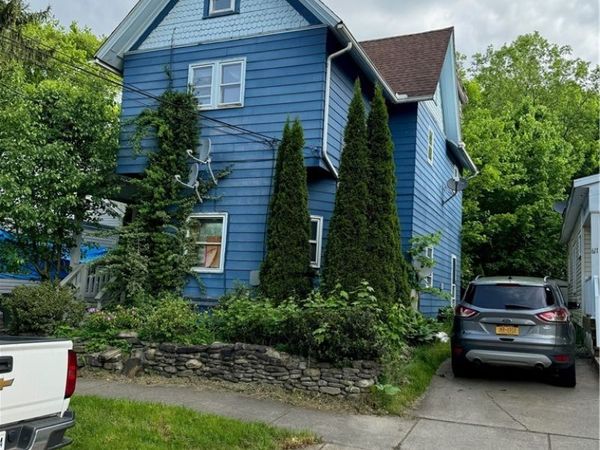 609 E 8th Street, Jamestown, NY 14701