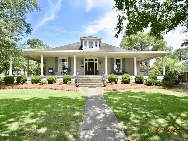 101 E East President, Greenwood, MS 38930