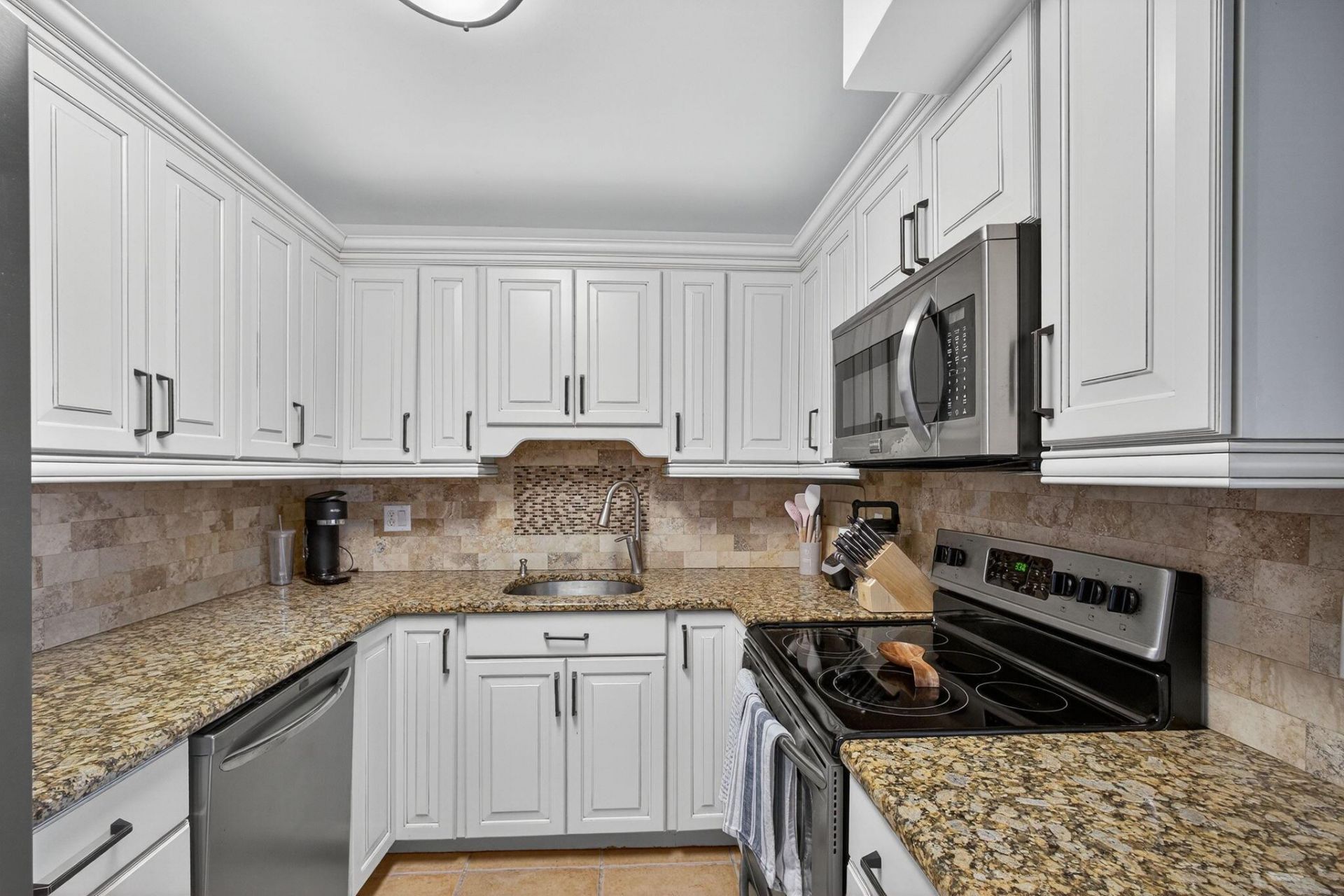 336 Golfview Road, Unit 905, North Palm Beach, FL 33408 Photo