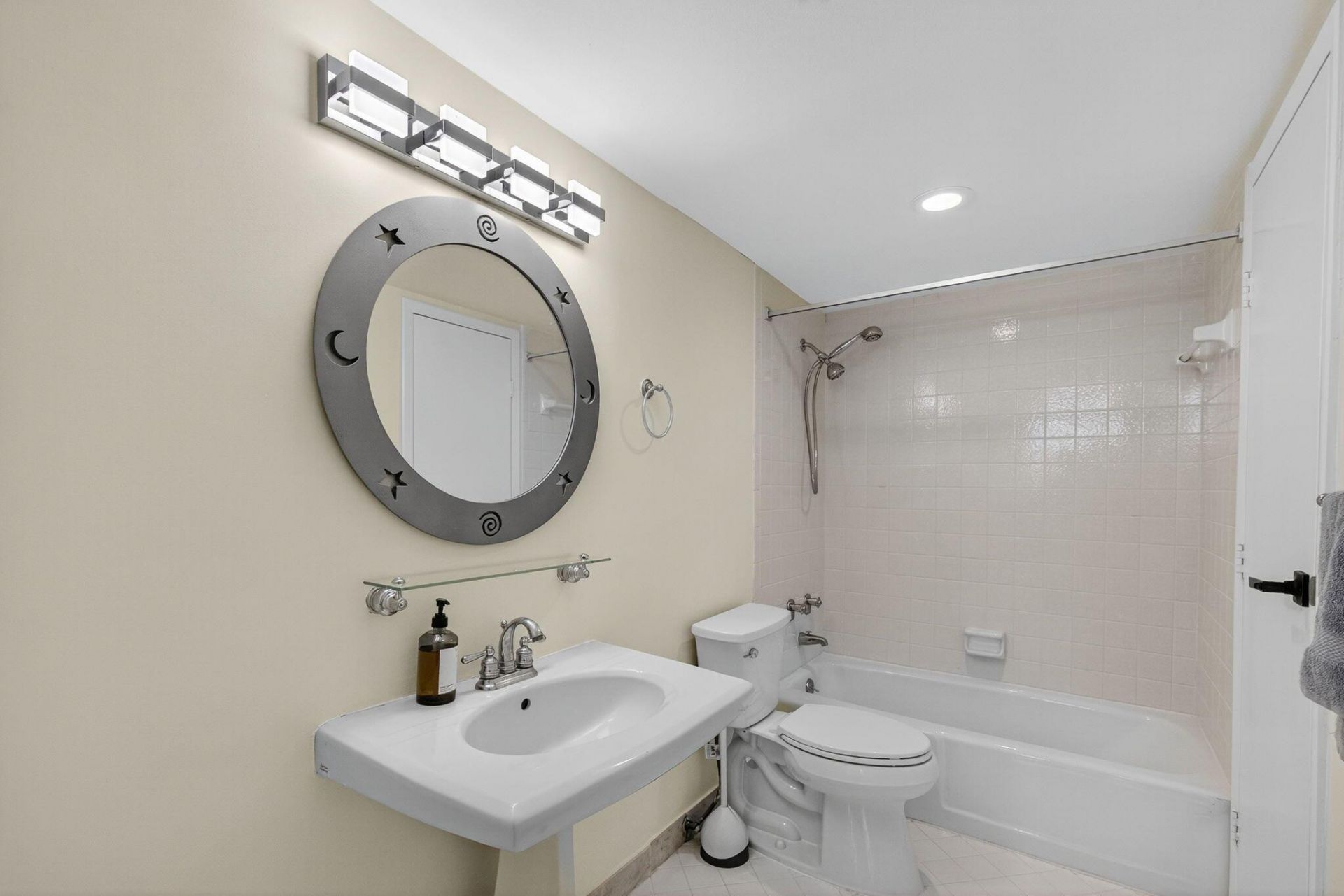 336 Golfview Road, Unit 905, North Palm Beach, FL 33408 Photo