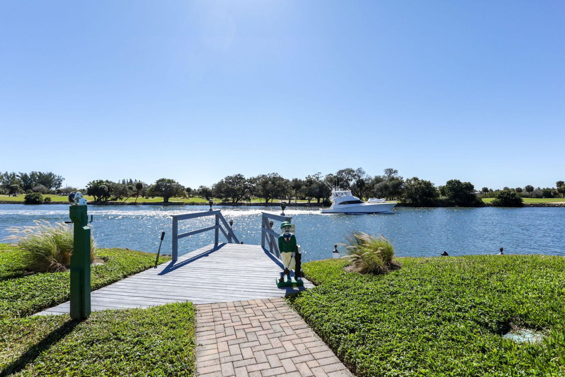 336 Golfview Road, Unit 905, North Palm Beach, FL 33408 Photo