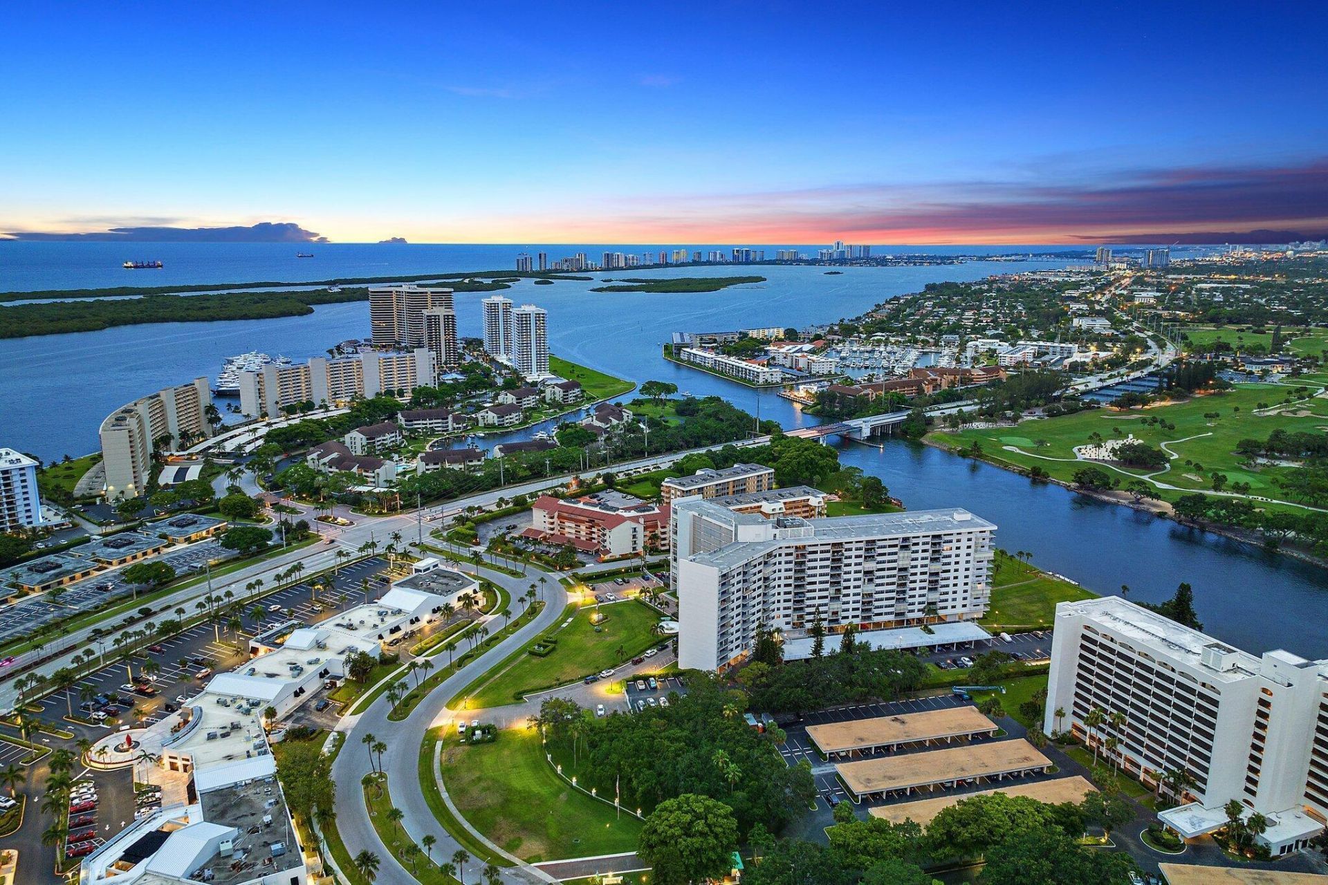 336 Golfview Road, Unit 905, North Palm Beach, FL 33408 Photo