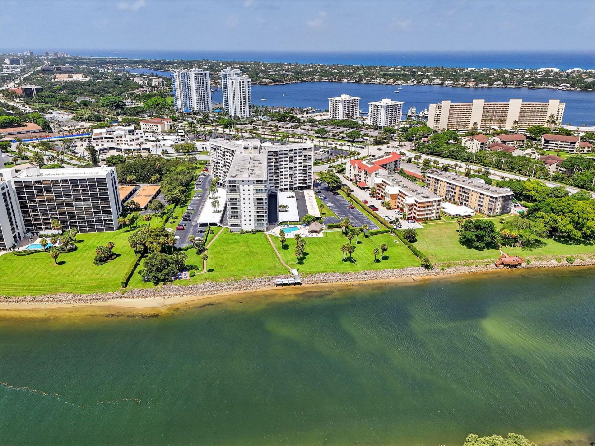 336 Golfview Road, Unit 905, North Palm Beach, FL 33408 Photo