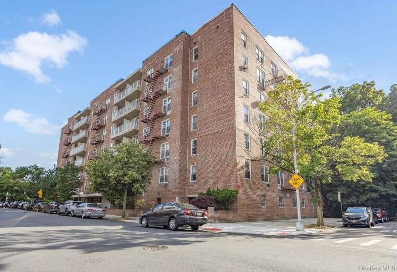 68-20 Selfridge Street, Unit 6H, Forest Hills, NY 11375 Main Photo