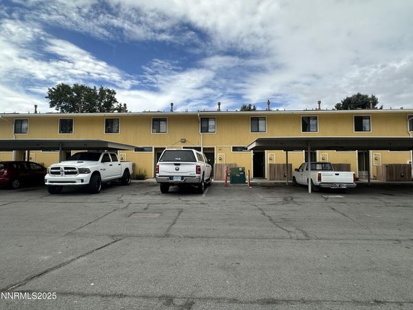 863 Nutmeg Place, Unit 12, Reno, NV 89502