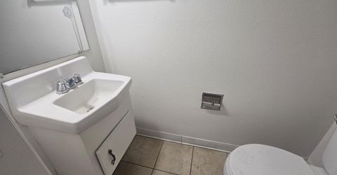 863 Nutmeg Place, Unit 12, Reno, NV 89502 Photo