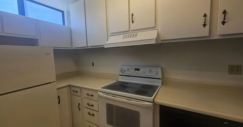 863 Nutmeg Place, Unit 12, Reno, NV 89502 Photo