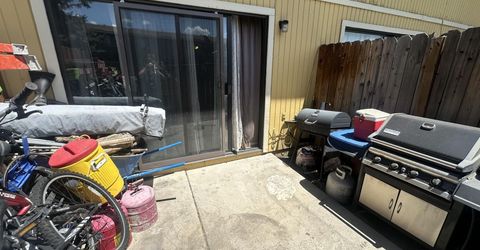 863 Nutmeg Place, Unit 12, Reno, NV 89502 Photo