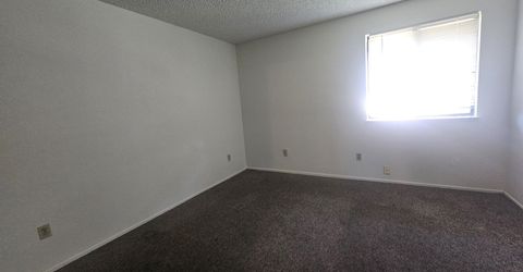 863 Nutmeg Place, Unit 12, Reno, NV 89502 Photo