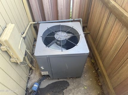 863 Nutmeg Place, Unit 12, Reno, NV 89502 Photo